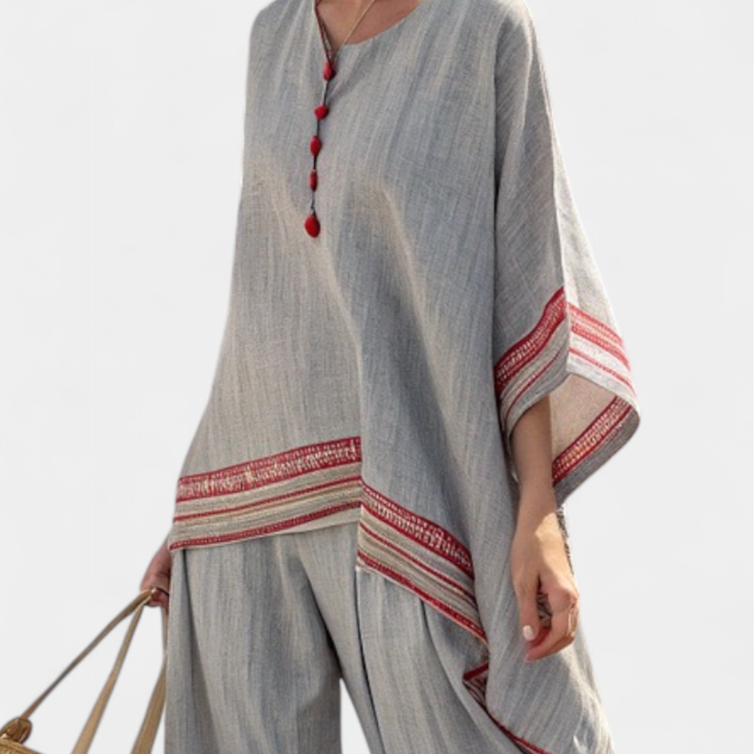 Zoe | Chic Women's Outfit with Asymmetrical Blouse and Wide-Leg Pants