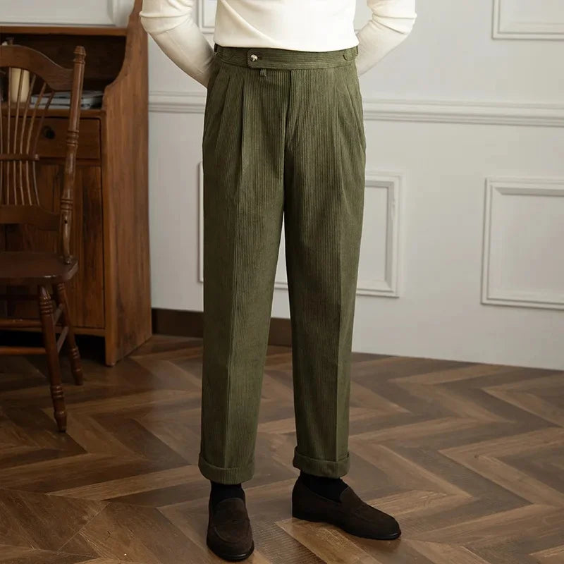 Emma | Chic High-Waisted Women's Trousers with Vintage Pleats 1