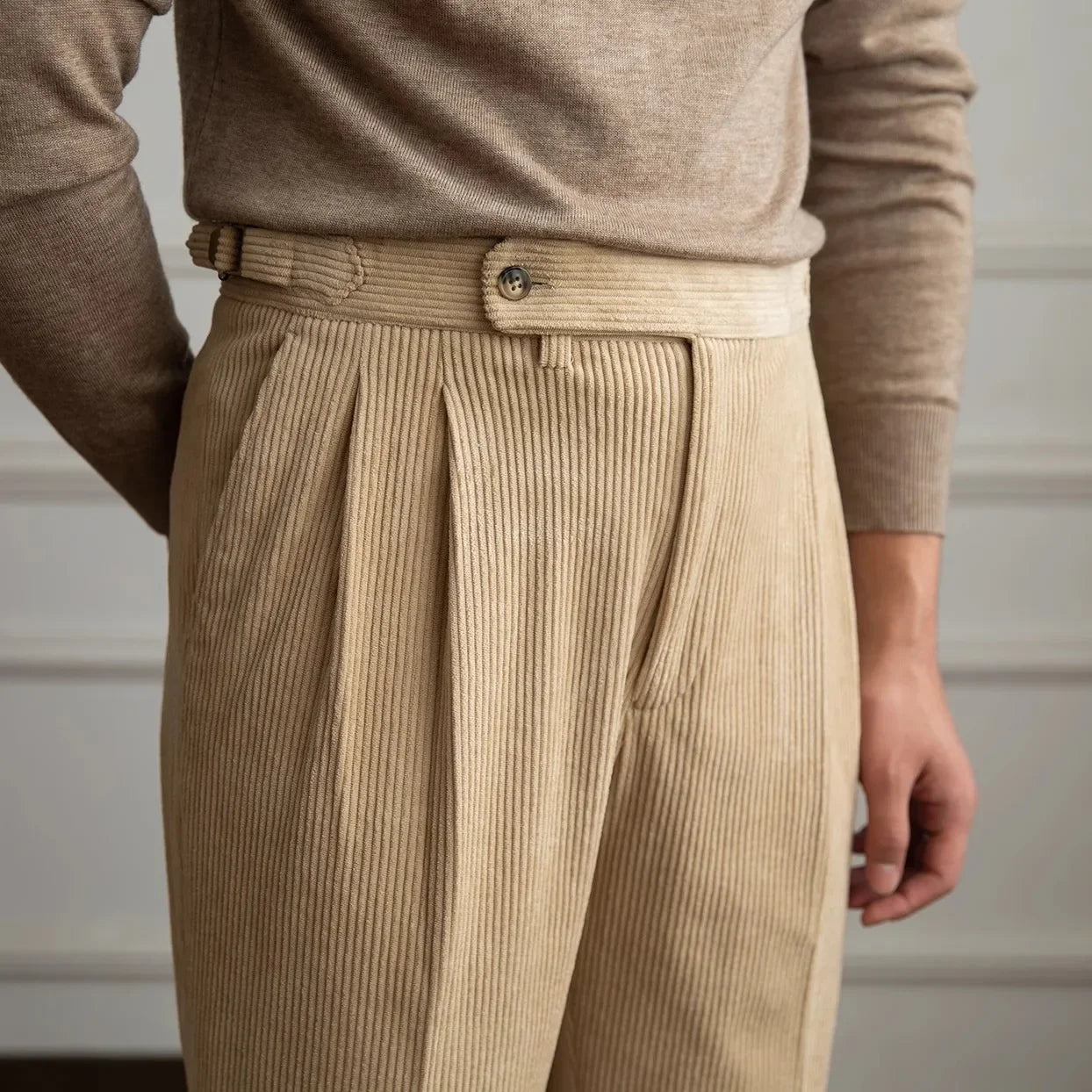 Emma | Chic High-Waisted Women's Trousers with Vintage Pleats 5