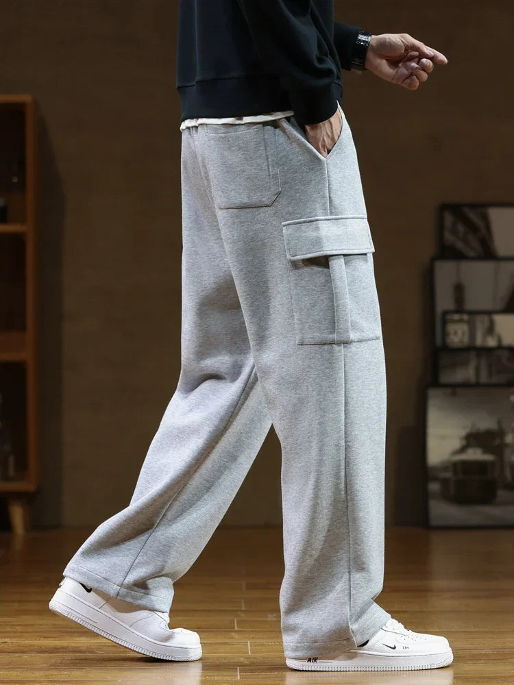 Liam | Stylish Men's Cargo Joggers with Utility Pockets for Comfort 3