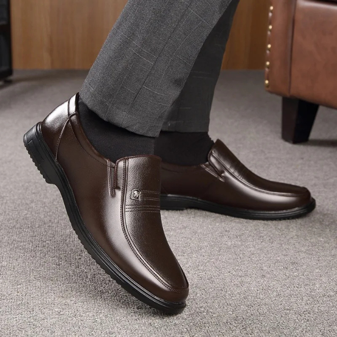Liam | Stylish Men's Penny Loafers for Everyday Comfort and Versatility 8