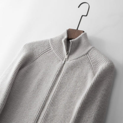 Liam | Stylish Men's Vest for Layering, Casual Looks, and Sophisticated Outfits 5